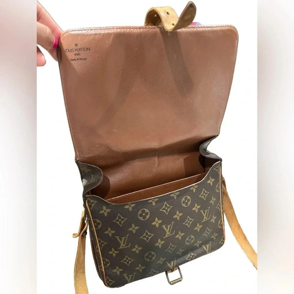 Louis Vuitton Cartouchière Monogram Leather Crossbody GM Bag - Picture 4 of 13